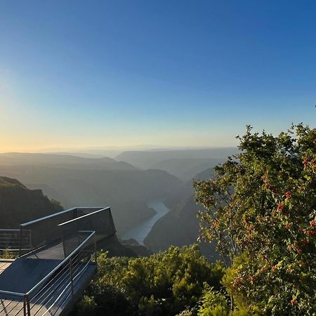 Alojamiento Turistico Caxide Parada De Sil Ribeira Sacra Luaran gambar