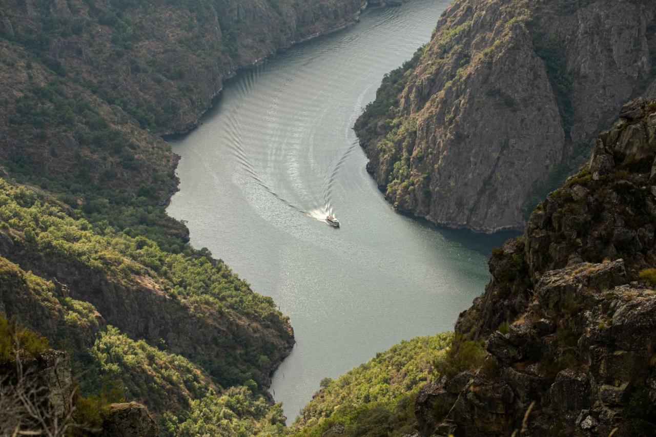 Alojamiento Turistico Caxide Parada De Sil Ribeira Sacra Luaran gambar